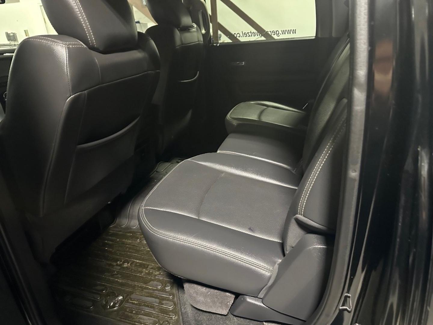 2012 DODGE RAM 1500 SPORT (1C6RD7MT1CS) with an 5.7L engine, Automatic transmission, located at 1030 S. 22nd St., Bismarck, ND, 58504, (701) 258-0022, 46.793560, -100.758118 - NICE CLEAN RAM- Photo#4