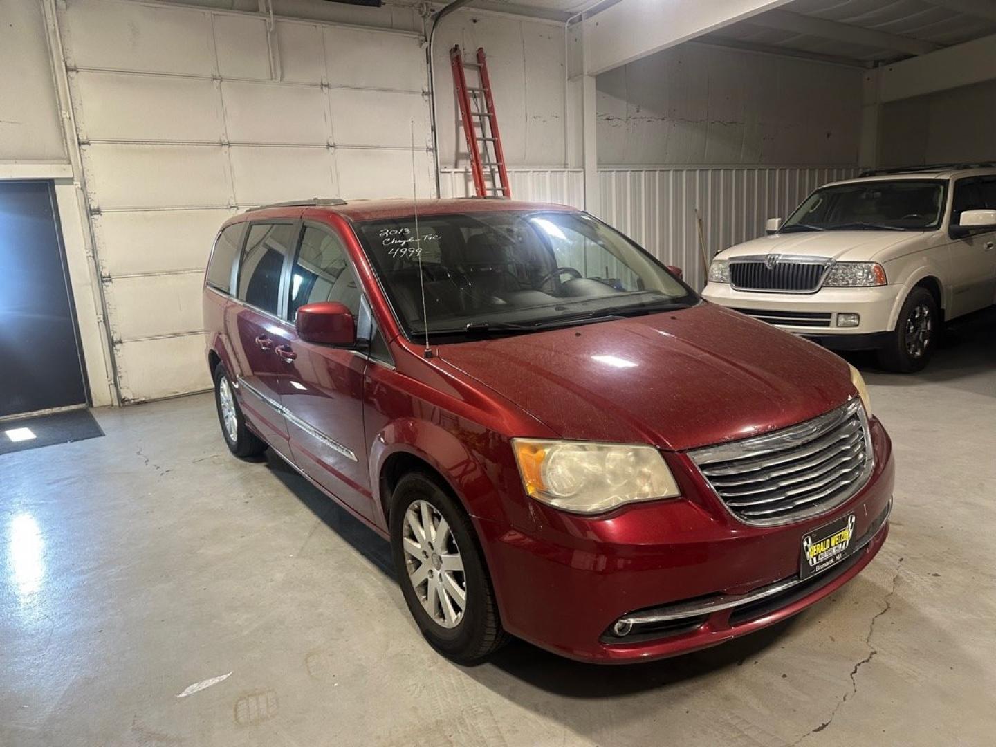 2013 BURGUN CHRYSLER TOWN and COUNTRY TOURING (2C4RC1BG4DR) with an 3.6L engine, Automatic transmission, located at 1030 S. 22nd St., Bismarck, ND, 58504, (701) 258-0022, 46.793560, -100.758118- Photo#2