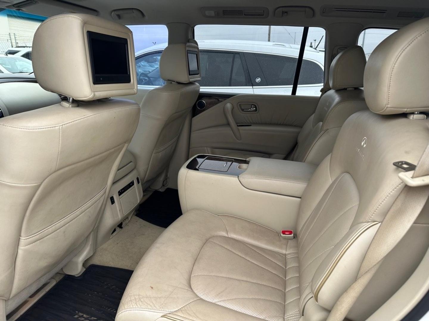 2012 WHITE INFINITI QX56 (JN8AZ2NE6C9) with an 5.6L engine, Automatic transmission, located at 1030 S. 22nd St., Bismarck, ND, 58504, (701) 258-0022, 46.793560, -100.758118- Photo#3