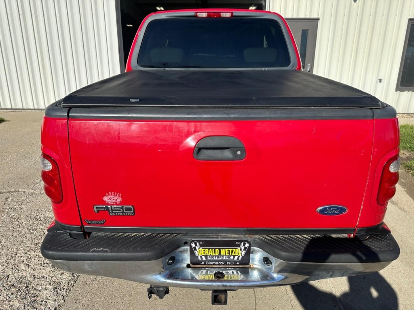 2002 RED FORD F150 SUPERCREW (1FTRW08L12K) with an 5.4L engine, Automatic transmission, located at 1030 S. 22nd St., Bismarck, ND, 58504, (701) 258-0022, 46.793560, -100.758118 - Nice Clean truck . CrewCab 4x4- Photo#4