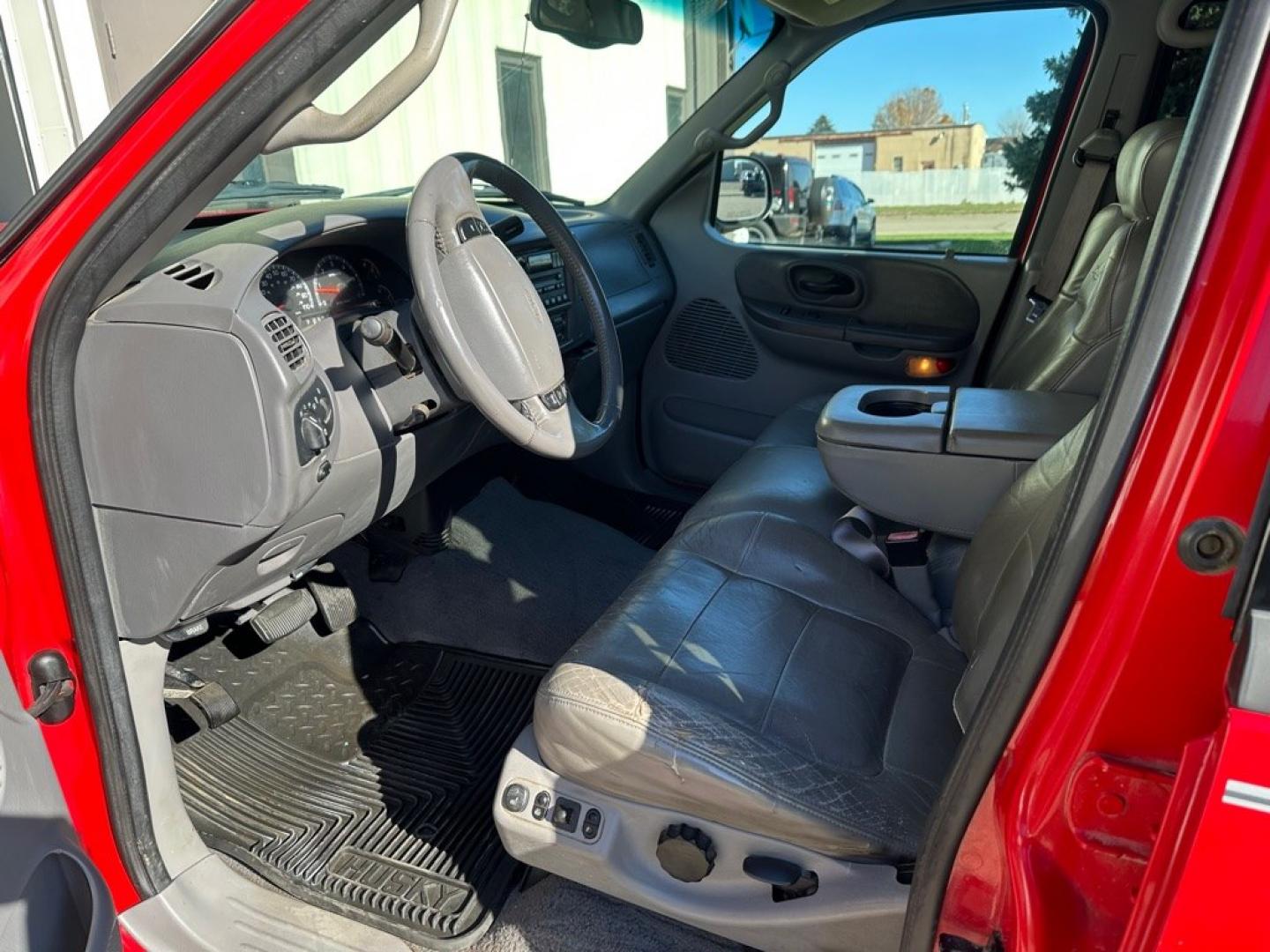 2002 RED FORD F150 SUPERCREW (1FTRW08L12K) with an 5.4L engine, Automatic transmission, located at 1030 S. 22nd St., Bismarck, ND, 58504, (701) 258-0022, 46.793560, -100.758118 - Nice Clean truck . CrewCab 4x4- Photo#7